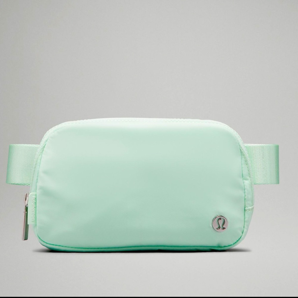 SOLD- LULULEMON Everywhere Belt Bag in Mint Moment NWT *LAST ONE!* - Picture 12 of 12